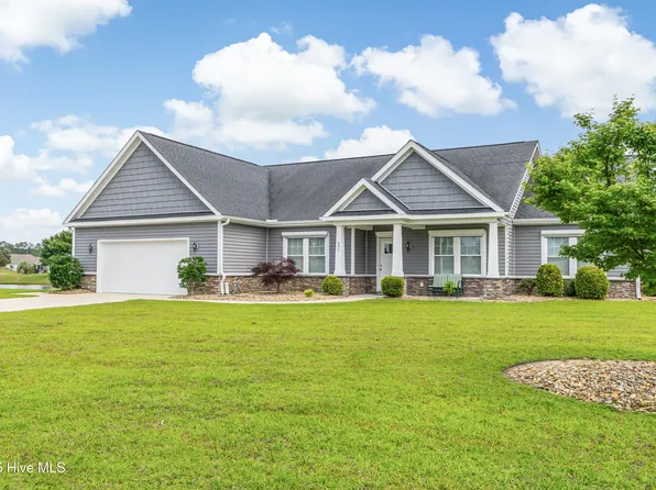 691 Marbella Court NW, Calabash, NC 28467