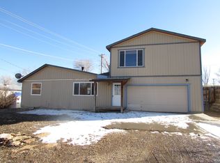 121 Foothill Dr, Rangely, CO 81648