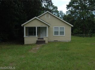 3215 Riverside Dr, Mobile, AL 36605