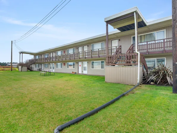 672 Ocean Shores Blvd NW, Ocean Shores, WA