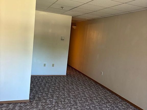 4th image of 109 E Luverne St #335