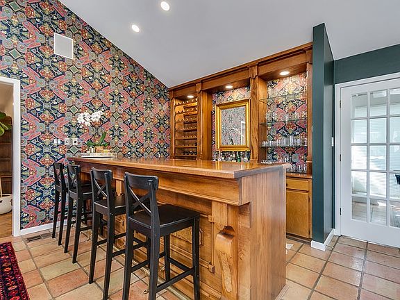 4th image of 2754 Dena Dr