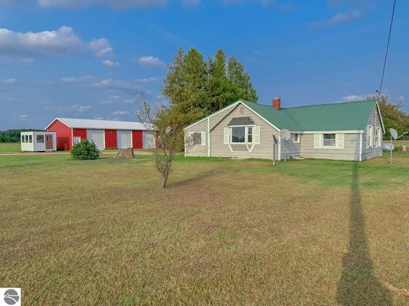 10350 30th Ave, Evart, MI 49631
