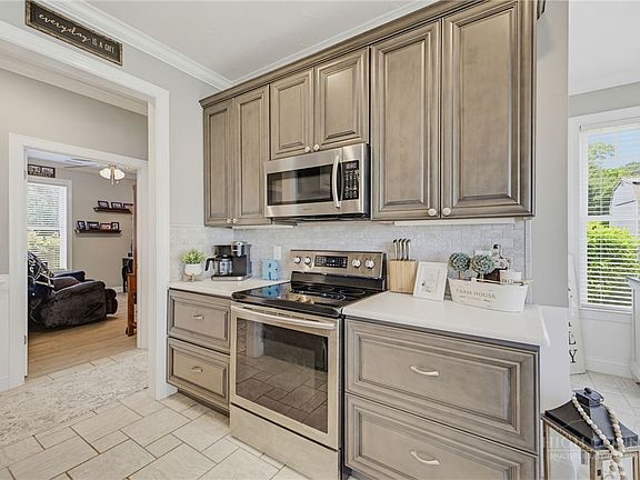 4th image of 130 Northwood Hills Road