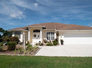 1057 Meadow Breeze Ln, Sarasota, FL 34240