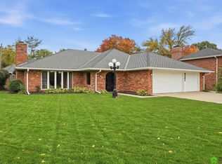 6341 Rainier Dr, Lincoln, NE 68510