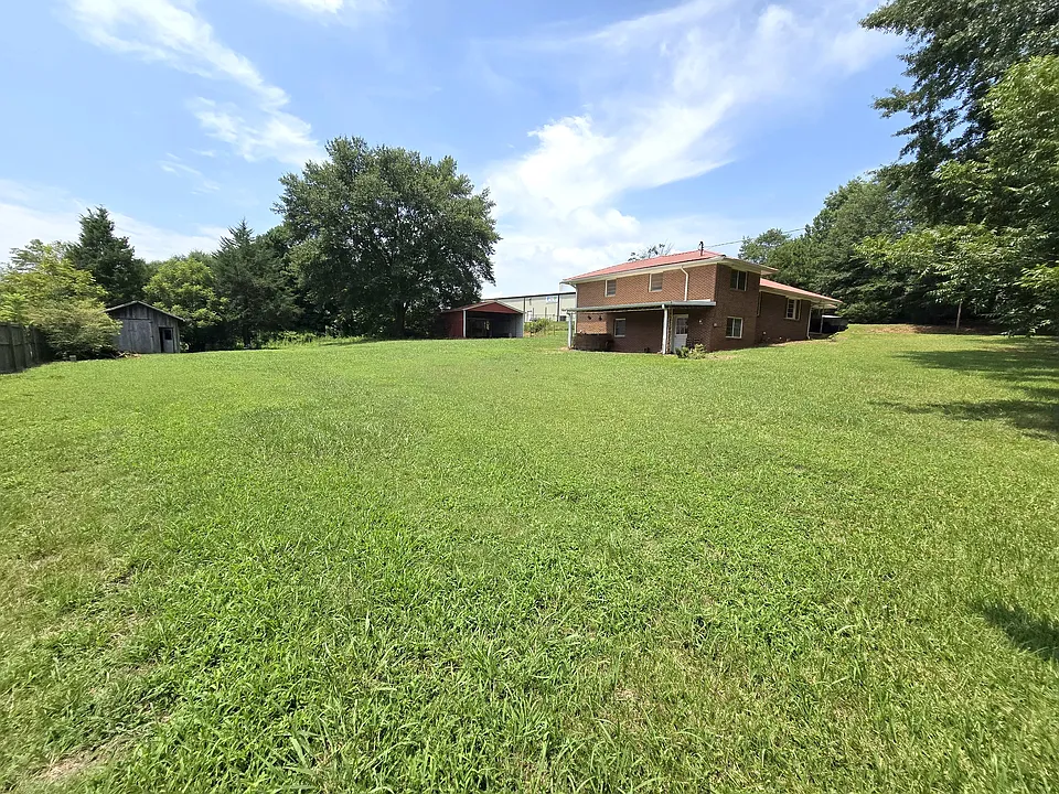 406 Thunder Rd