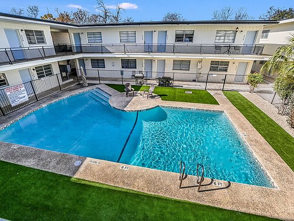 3rd image of 333 Brahan Blvd #202
