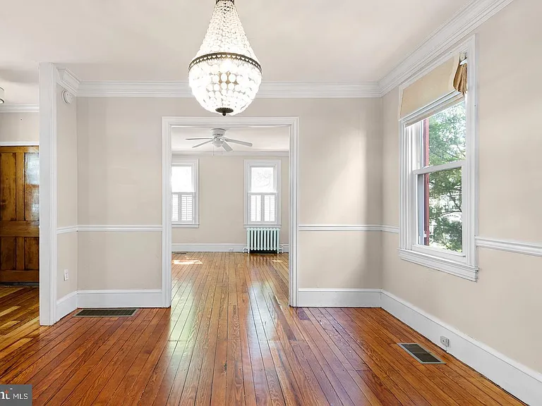 1419 Hamilton St — Photo 11