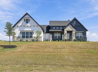 251 Marie Ln, Waxahachie, TX 75167