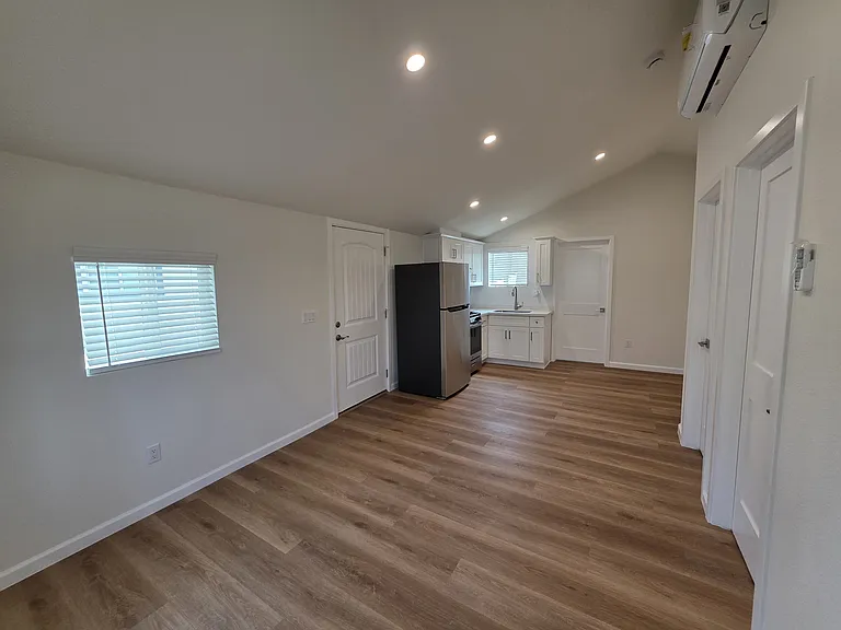 15406 Grevillea Ave — Photo 1