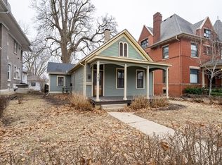 305 E Chestnut St, Bloomington, IL 61701