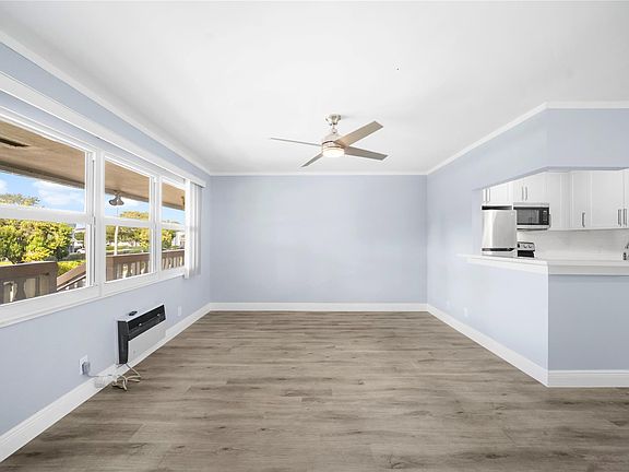 3rd image of 263 Newport P #263