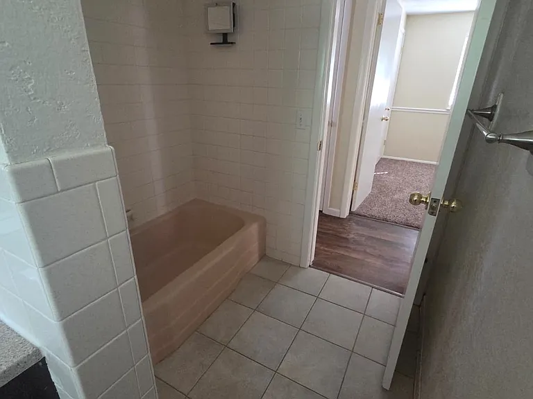 1105 Carol St — Photo 8