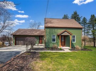 7094 Bear Ridge Rd, North Tonawanda, NY 14120