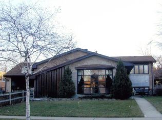 1207 E 161st Pl, South Holland, IL