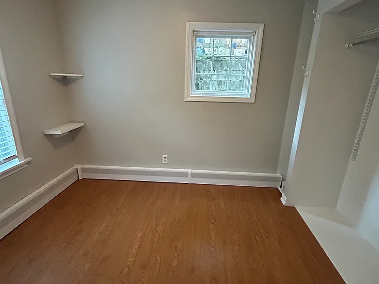 303 Milk St #BASEMENT — Photo 6