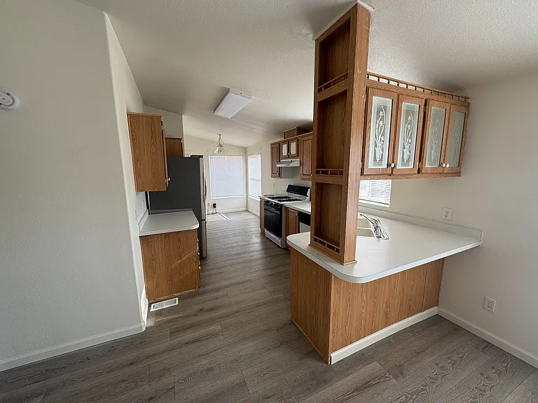 5775 Biller Ln — Photo 6