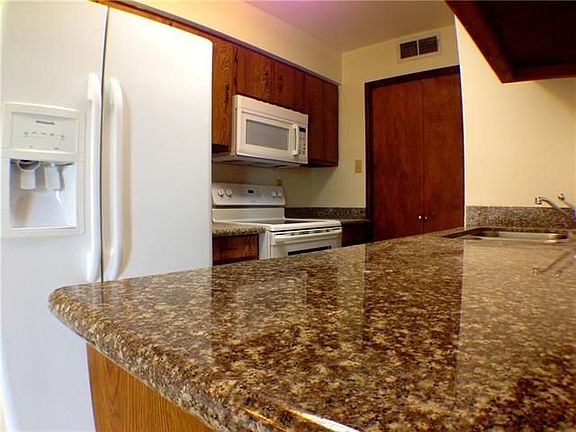 2nd image of 4293 Lac Saint Pierre Dr APT 112