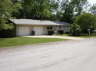302 Navaho Dr, Keokuk, IA 52632