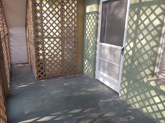 2nd image of 216 Columbia Dr APT 1
