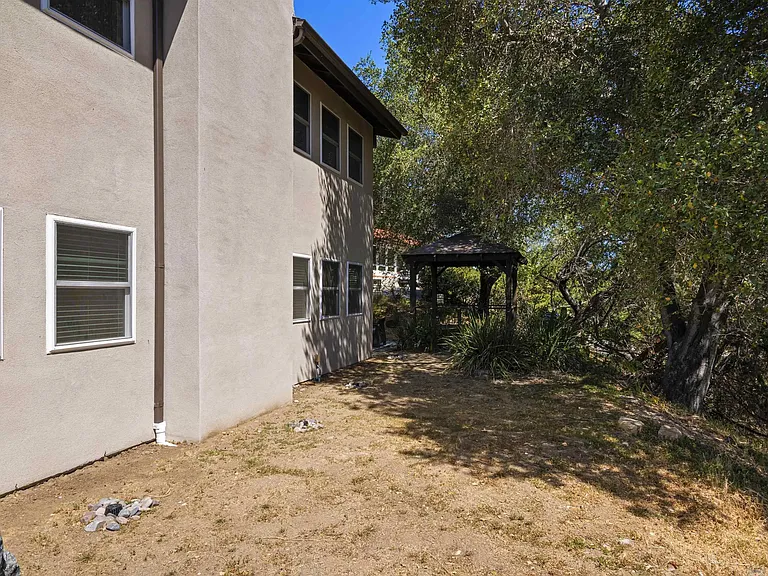 885 Eldorado Dr — Photo 40