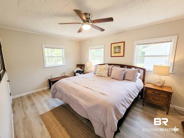 34394 Lost River Rd — Photo 11