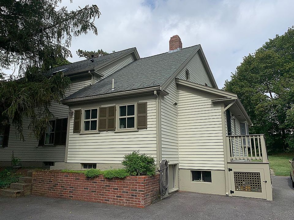 2nd image of 38 Hersey St