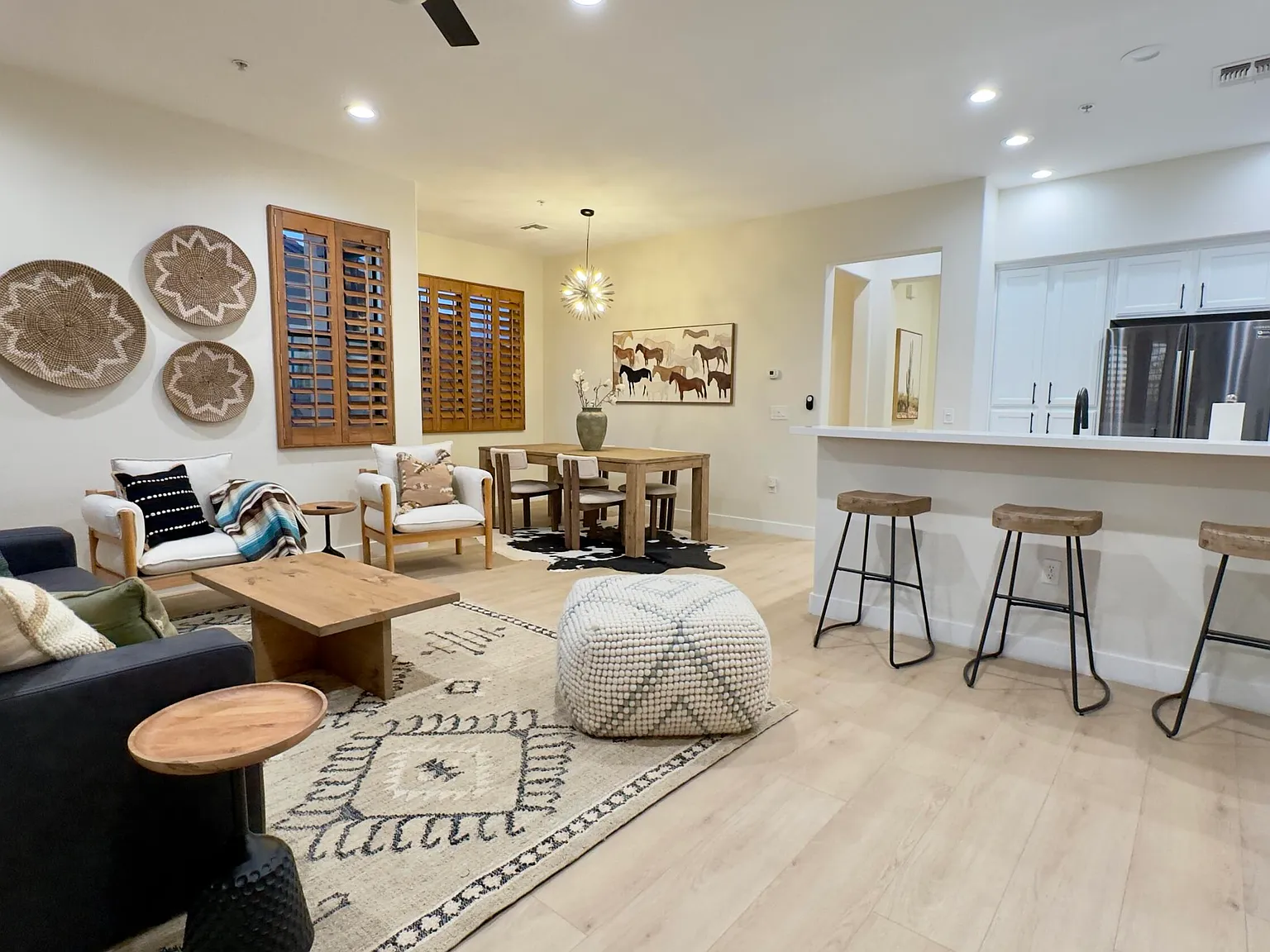 2 bed, 2.0 bath, 1356 sqft, $3,000 — Photo 1