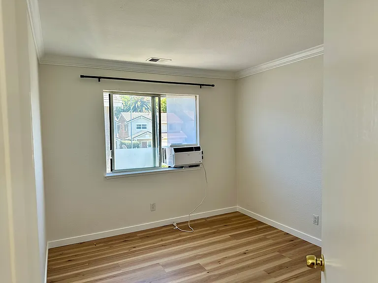 923 Ferro Dr — Photo 26