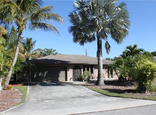 909 SE 29th St, Cape Coral, FL 33904