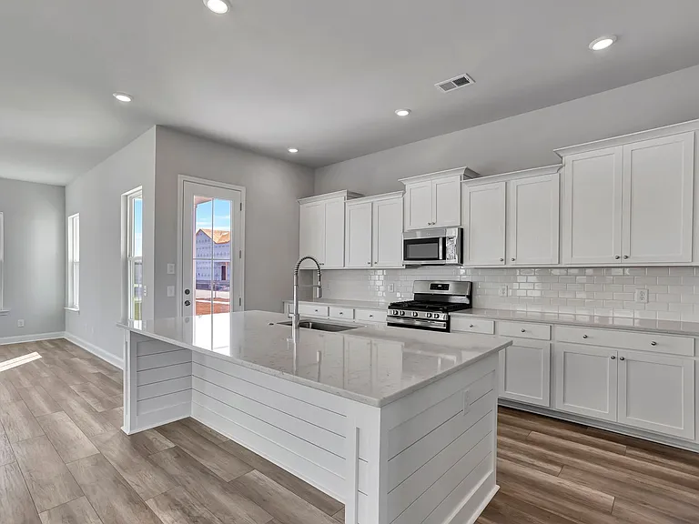 130 Paddle Boat Way — Photo 4