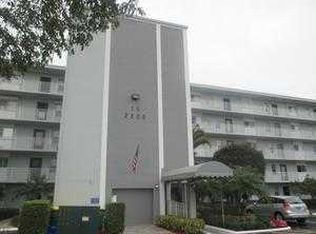 2220 N Cypress Bend Dr APT 106, Pompano Beach, FL 33069