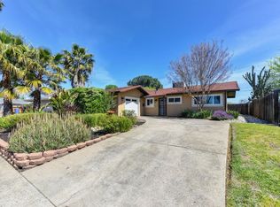 205 Rugosa Dr, Folsom, CA 95630