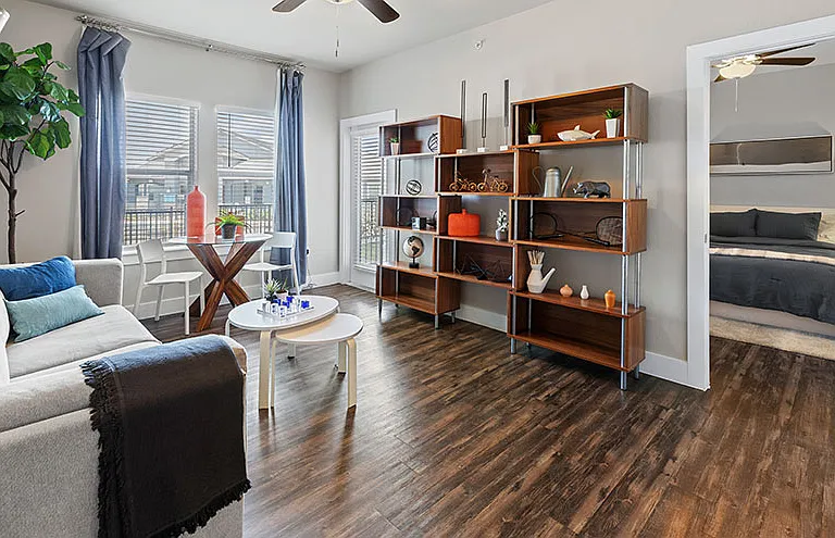 Parallax @ Georgetown Apartments — Photo 2