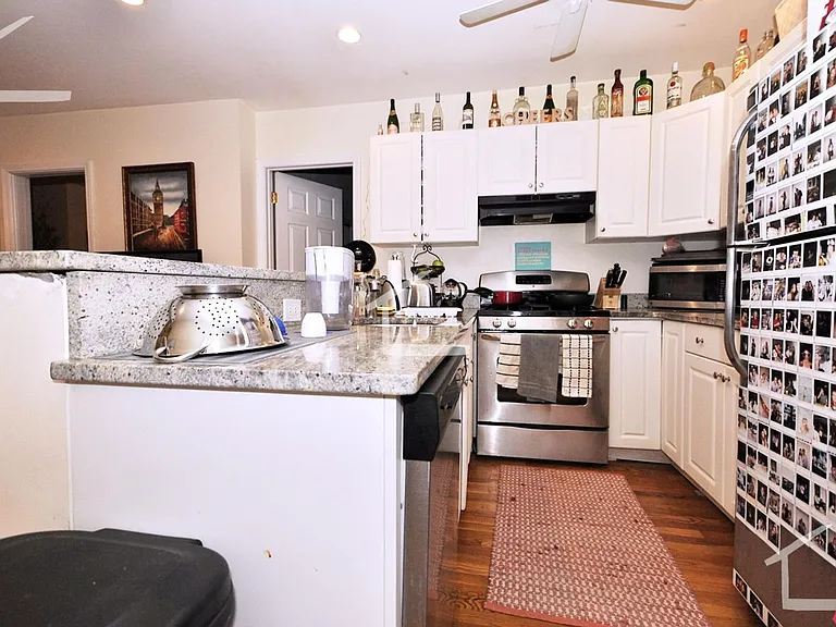 64 Egmont St #4 — Photo 1