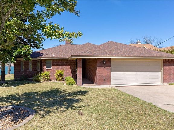 2nd image of 420 Bridgepoint Dr