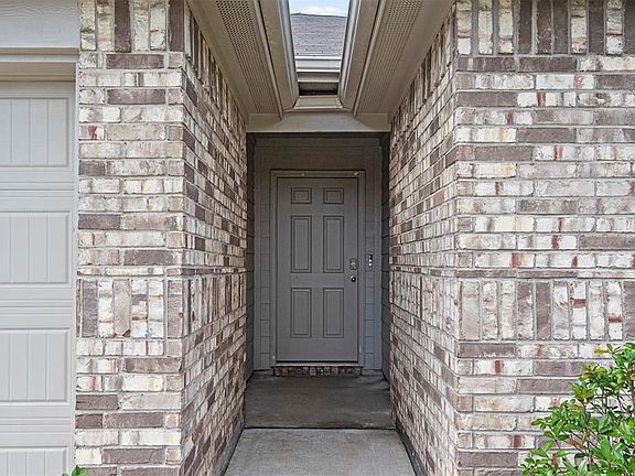 3rd image of 20914 Chesnut Crest St
