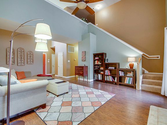 5th image of 5889 Echo Bluff Dr