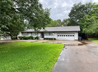 560 33rd St SE, Paris, TX 75460