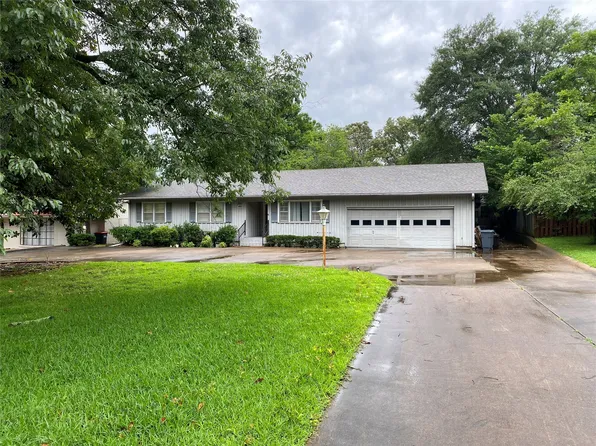 560 33rd St SE, Paris, TX 75460