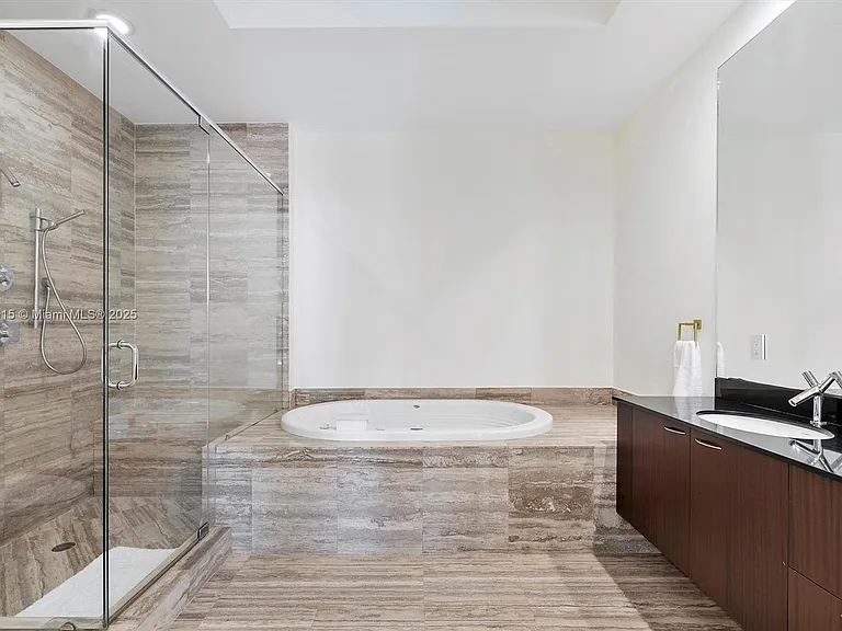 16001 Collins Ave #3507 — Photo 20