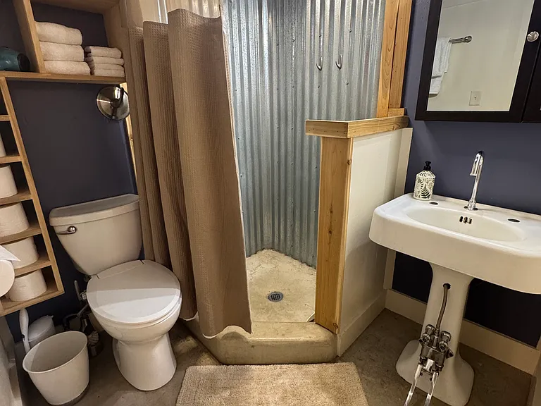280 E Helm Ave #B — Photo 7