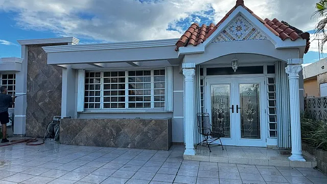 3 bed, 1600 sqft, $1,900 — Photo 1