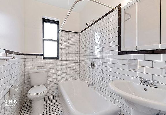 4th image of 15 Seaman Ave APT 4f