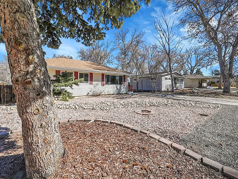 5635 E Nebraska Way — Photo 4