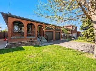 19 Hamer Blvd, Toronto, ON M9R4A8