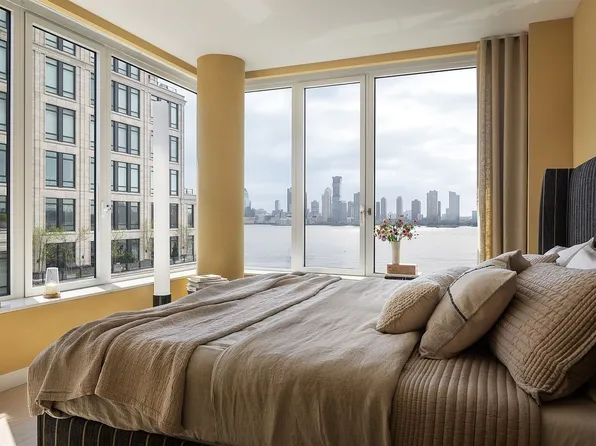 450 Washington St #1009, New York, NY 10013