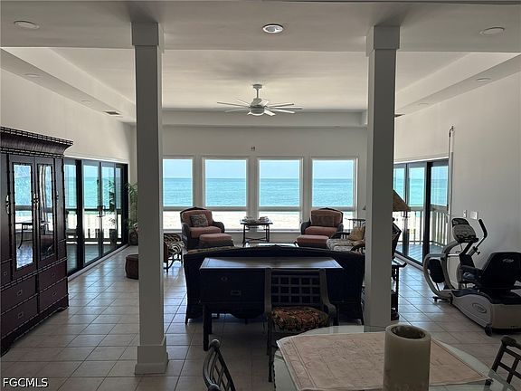 4th image of 484 Gulf Bend Dr