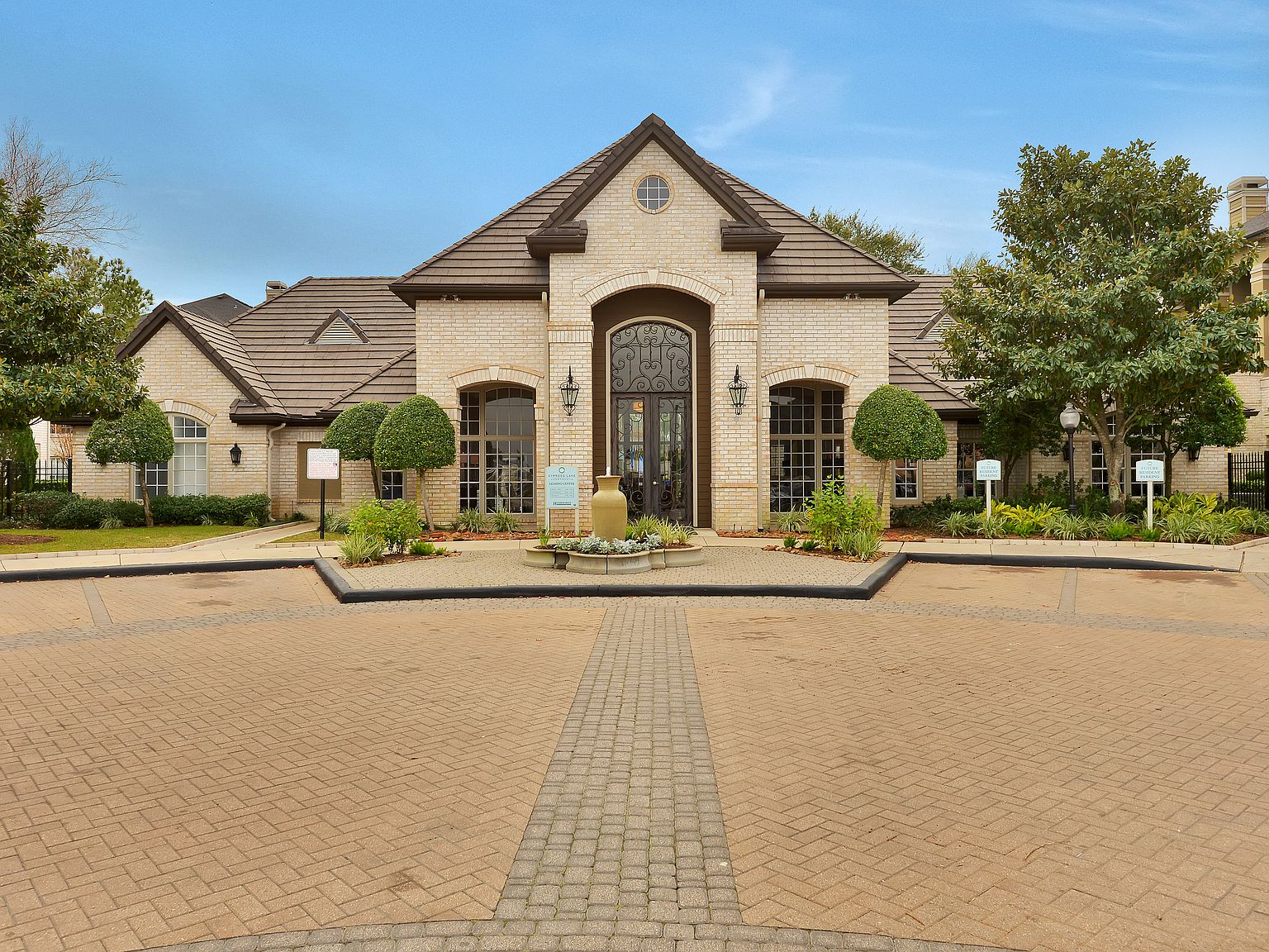 555 Butterfield Rd APT 402, Houston, TX 77090 Zillow